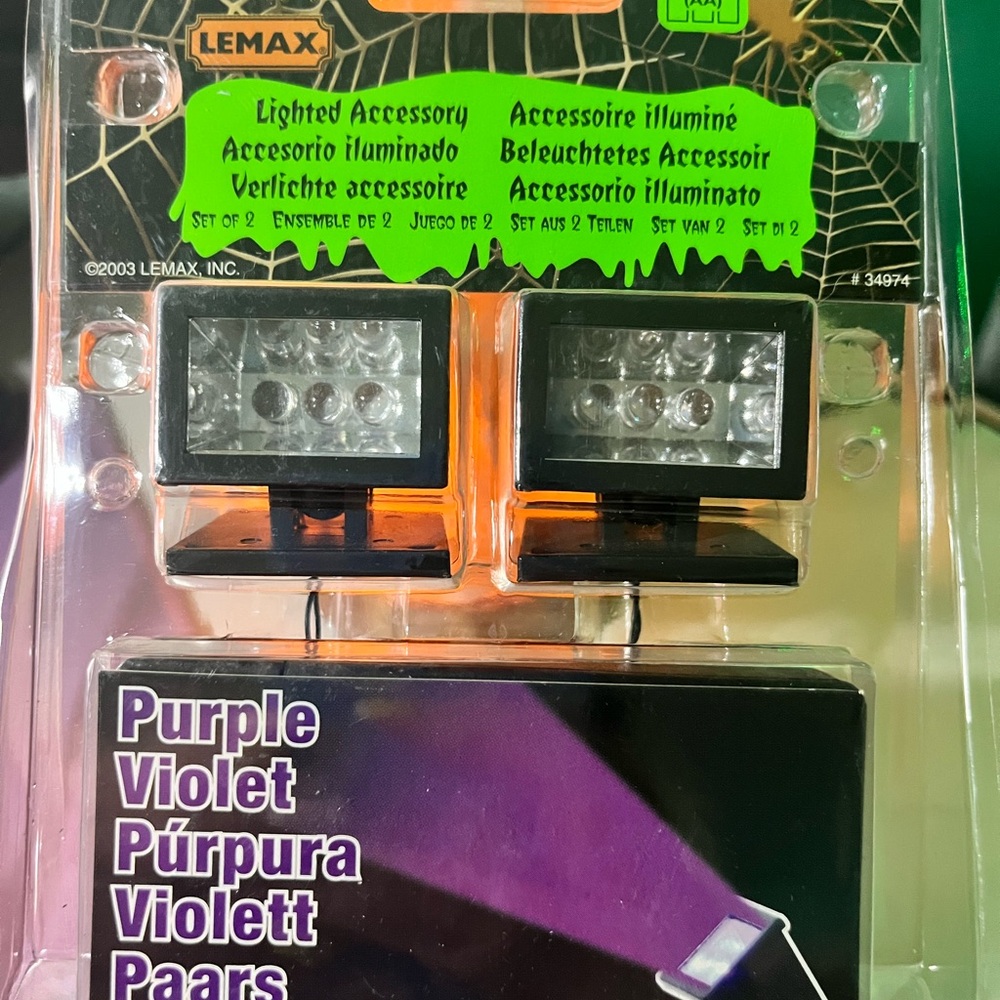 Lemax Purple Lighted Accessory Set